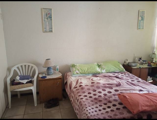 2 BEDROOM SECTIONAL TITLE FOR SALE IN PARKDENE